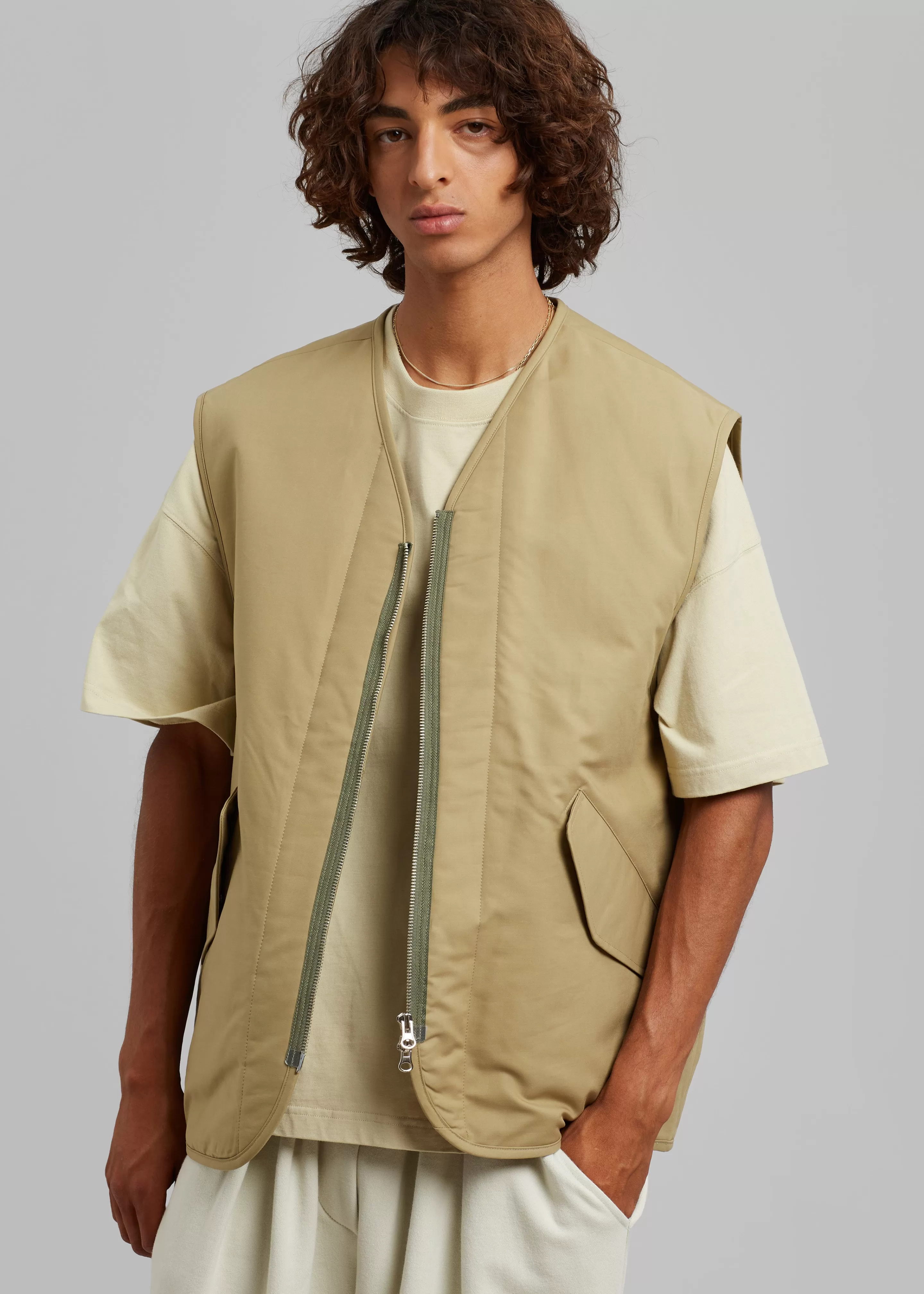 Outerwear | The Frankie Shop Devon Wide Zip Vest Pale Olive