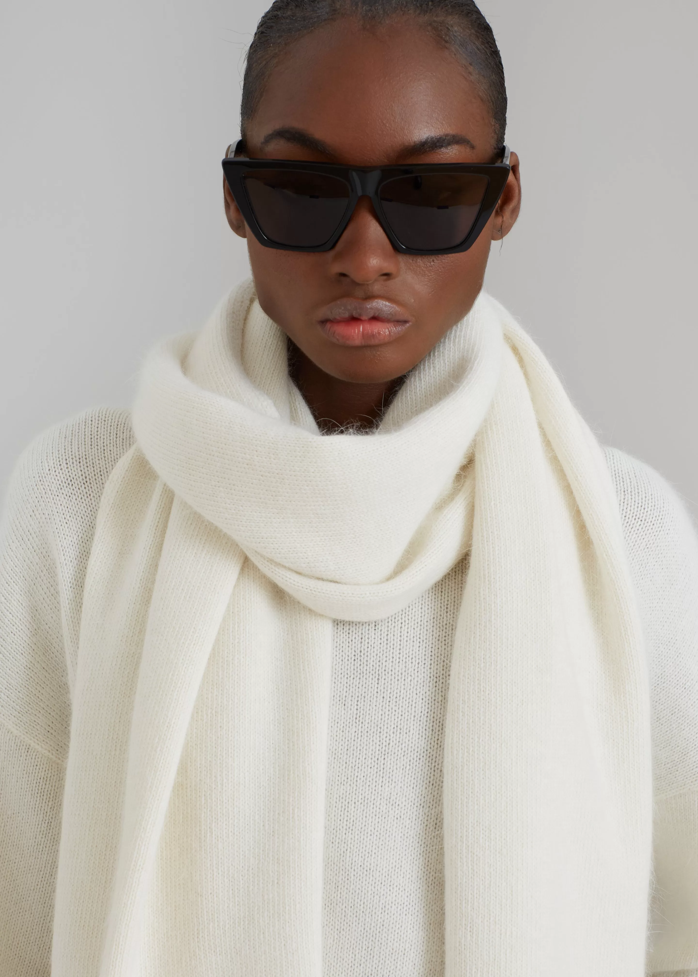 Knitwear | The Frankie Shop Dori Sweater & Scarf Set Cream