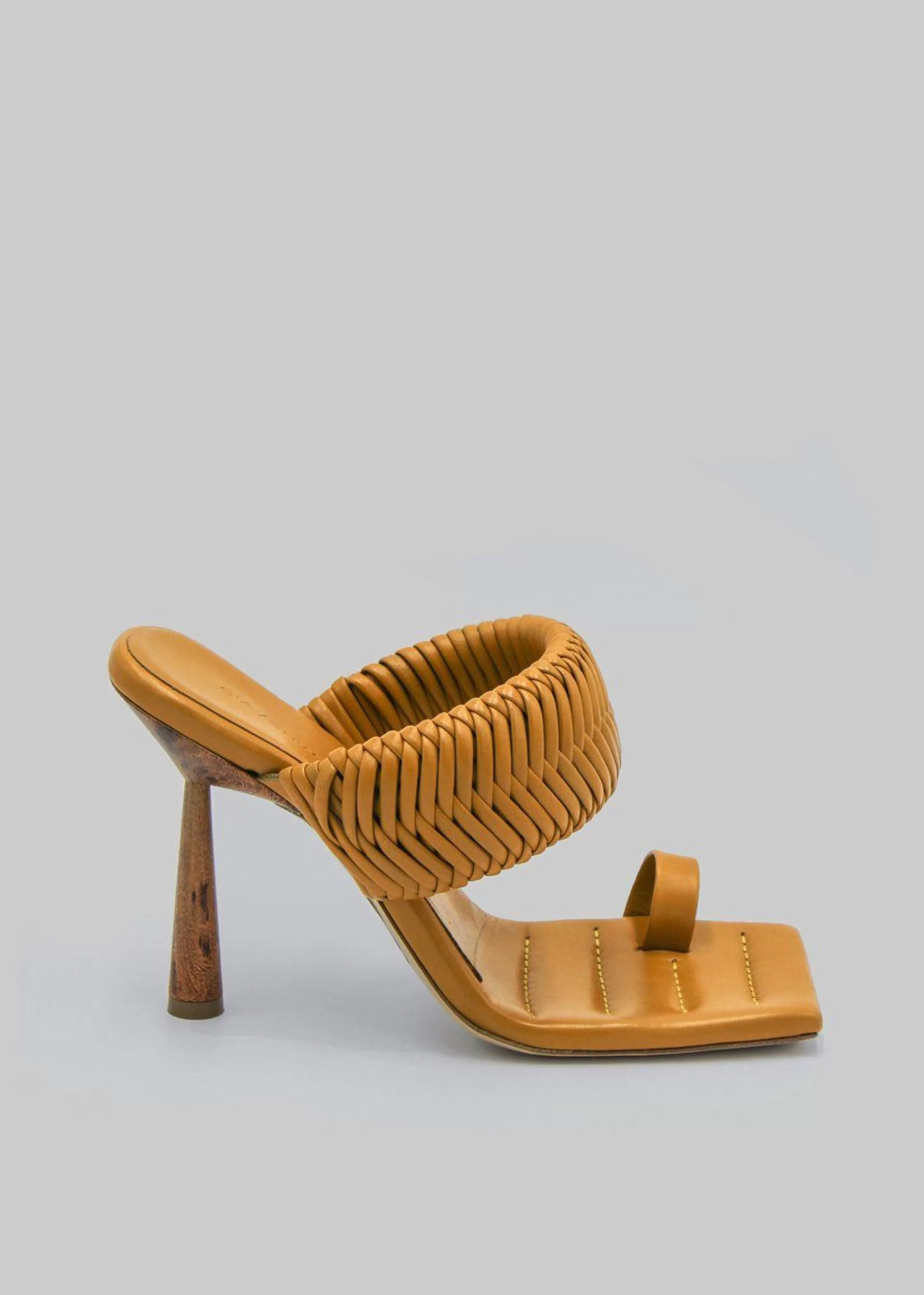 Shoes | The Frankie Shop Gia X Rhw Toe Ring Mule Golden Brown