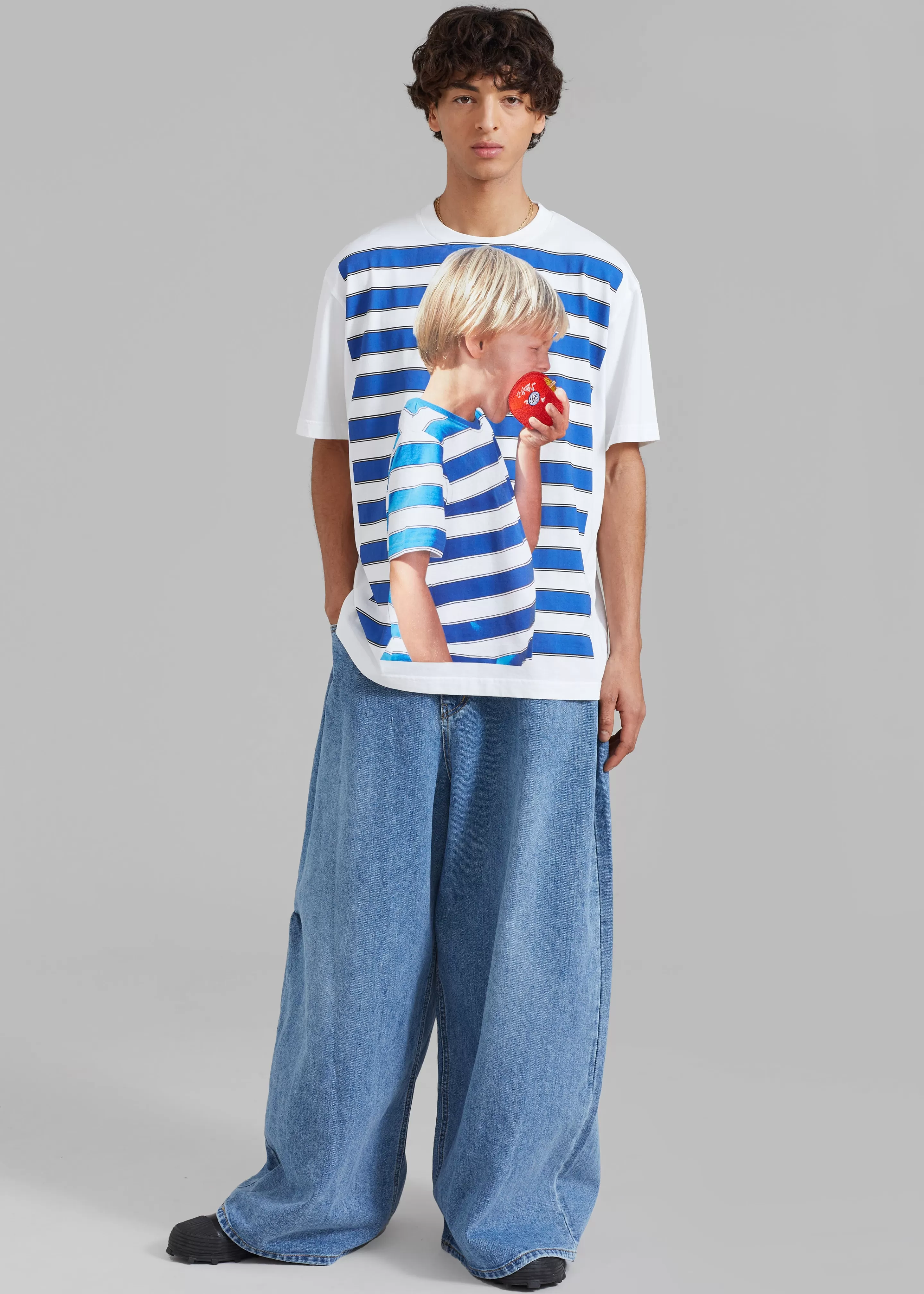 Tops | The Frankie Shop Jw Anderson Boy With Apple Oversized T-Shirt White