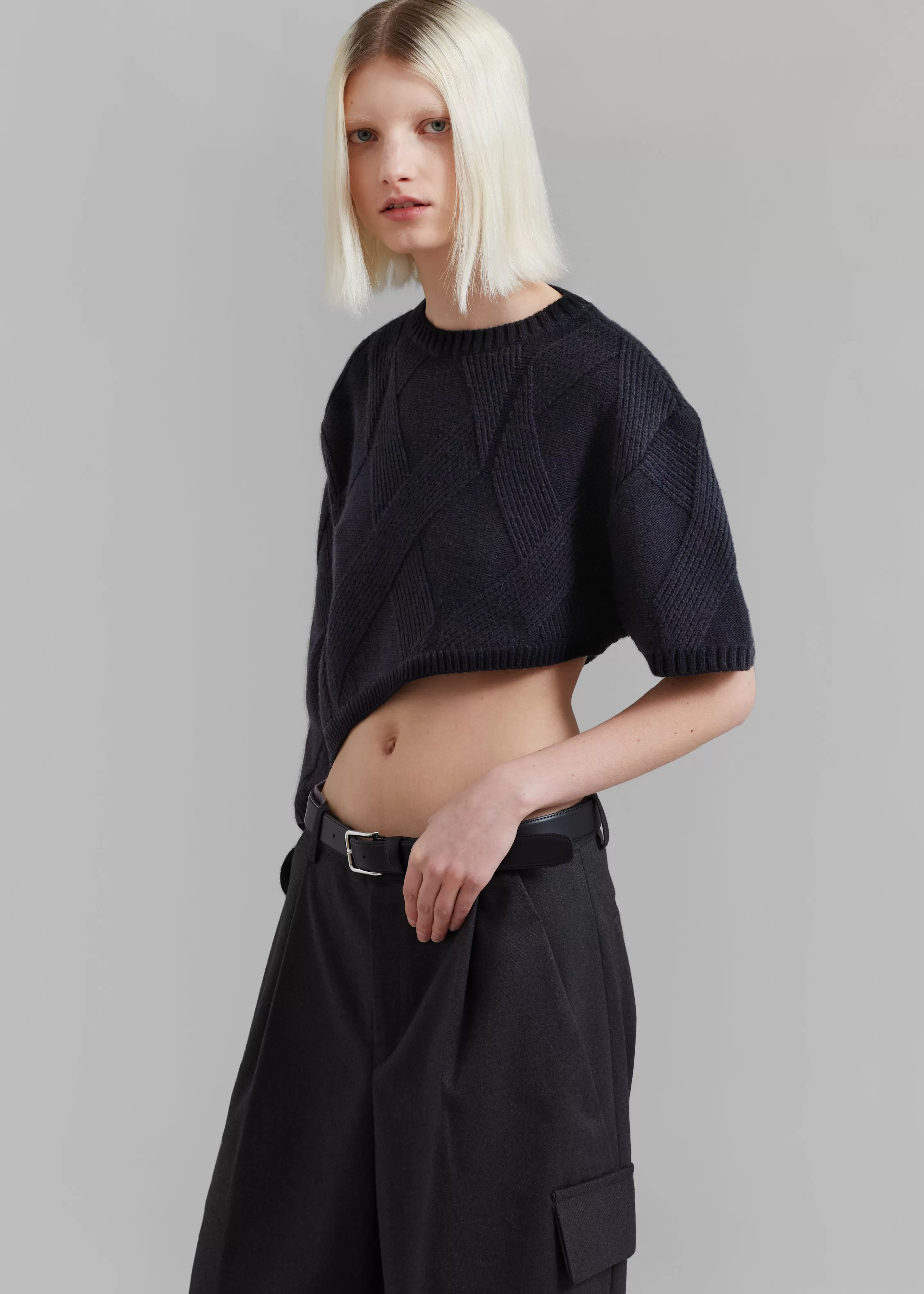 Knitwear | The Frankie Shop Soili Asymmetric Cropped Knit Top Black