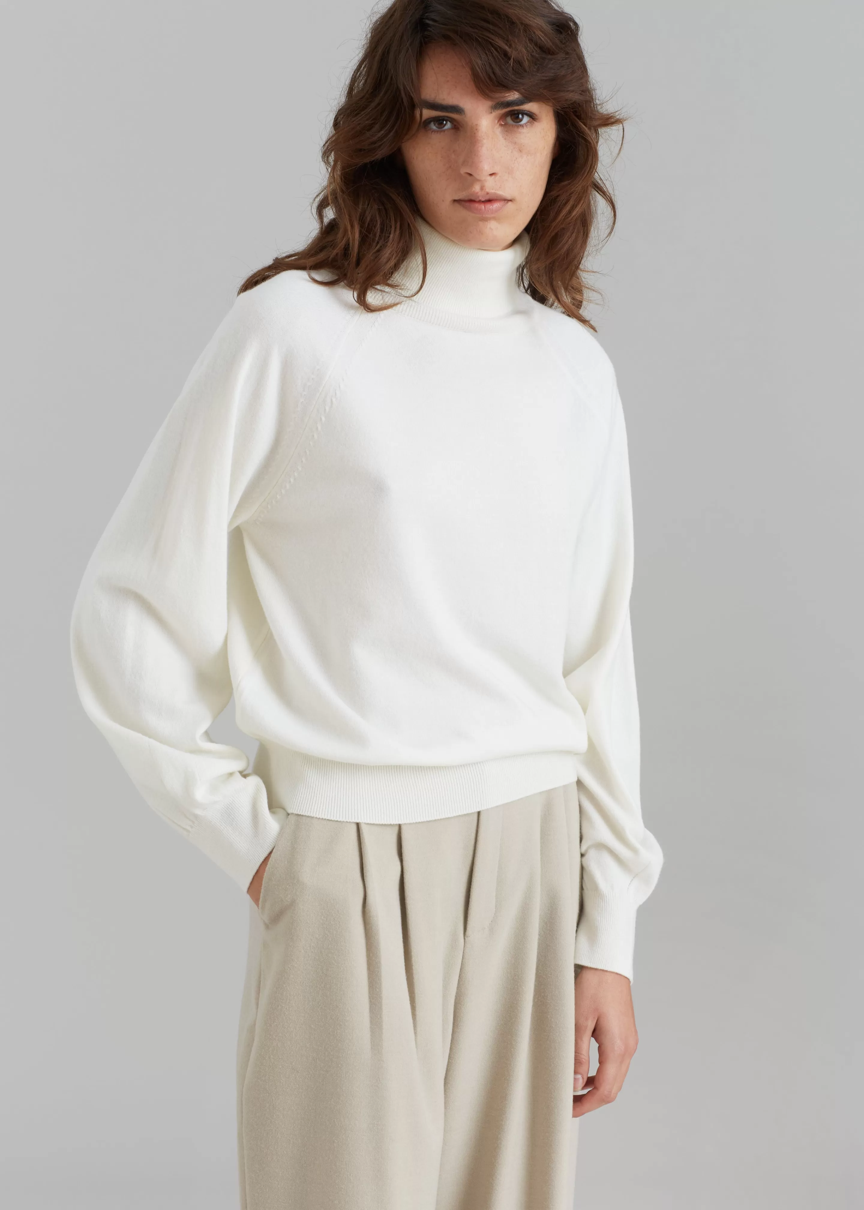 Knitwear | The Frankie Shop Variel Turtleneck Sweater Cream